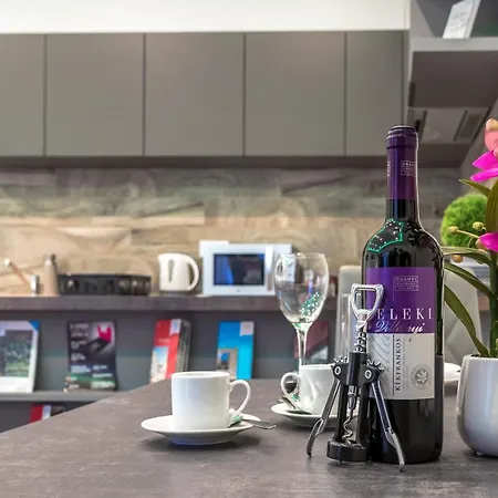 Appartamento Spotlight Apartmanház *