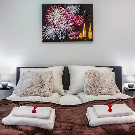 Appartamento Spotlight Apartmanház
